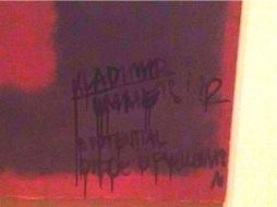 El mural, de la serie Seagram realizado en los 60's, después del ataque. ESPECIAL  /