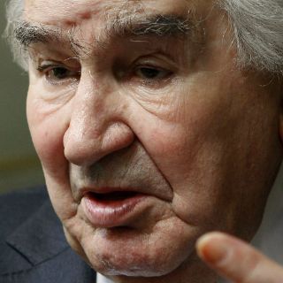 Antonio Gamoneda lanza ''Canción errónea''