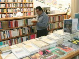 ''Canción de Tumba'' es editada por Random House Mondadori. ARCHIVO  /