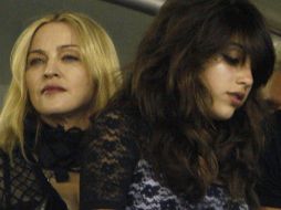 La joven ya está fastidiada de la expectación mediática que siempre rodea a su madre. ARCHIVO  /