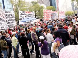 Integrantes de la CROM y de la UNT protestan contra de la reforma laboral. ARCHIVO. ARCHIVO  /