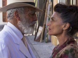 La historia trata de un hombre de 90 años que desea regalarse para su cumpleaños una noche con una jovencita virgen. ESPECIAL  /