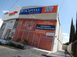 Instalaciones de Wi Capital, en avenida Patria. Se encuentran abandonadas y cerradas tras las acusaciones de fraude. ARCHIVO  /