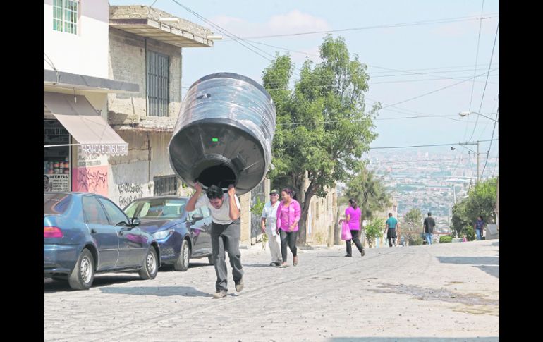 La de servicios son sólo parte de los problemas cotidianos de los colonos; las autoridades, afirman, no responde a sus solicitudes.  /