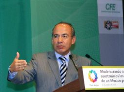 Calderón reitera que Luz y Fuerza del Centro ''era un lastre''. EL UNIVERSAL  /