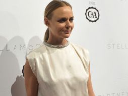 Los diseños de McCartney han sobresalido por sus líneas depuradas y acercamiento minimalista a la silueta femenina. AP  /