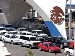 Imagen del cruce por las garitas de Nogales, Arizona. ARCHIVO  /