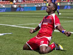 Luis Tejada anotó el gol más vistoso de la jornada 14. MEXSPORT  /