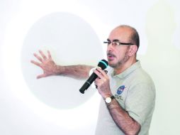 Propuesta. Neri Vela invitó a los estudiantes para que sean más curiosos y hagan con rigor su trabajo.  /