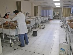 Fabiola Yáñez fingió ingresar al hospital, pero escapó por la puerta de atrás; después regresó con una caja llena de ceniza. ARCHIVO  /