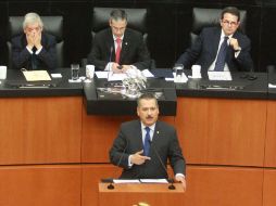 El líder parlamentario del PRI, Manlio Fabio Beltrones rechazo lo aprobado por el Senado en lo referente a la democracia sindical.  /