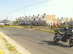 Agentes de la Procuraduría Estatal acudieron al sitio para iniciar las indagatorias correspondientes.  /