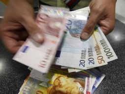 El gobierno conservador saliente quería que Lituania entrara en el euro en 2014. ARCHIVO  /