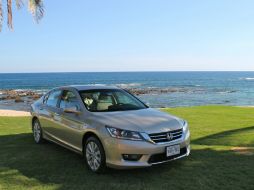 El nuevo Accord es un poco más compacto, sin perder su amplitud interior.  /