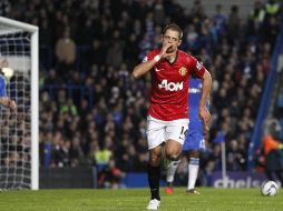 Javier 'Chicharito' Hernández busca mantener el ritmo goleador ante el Arsenal. AP  /