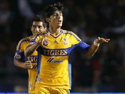 Alan Pulido entró de cambio y consiguió el gol de la victoria para Tigres. MEXSPORT  /