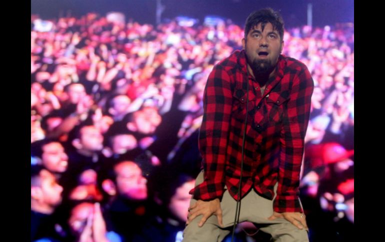 Tan intensa como la expectativa de todos fue la presentación de hora y media de Deftones.  /