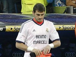 Casillas superó los 466 partidos de José Angel Iribar como portero de un mismo club. ARCHIVO  /