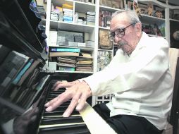 'En la música soy muy exigente, pero mi manera de tratar es con tranquilidad y poner modelos superiores a mí', Juan Domingo Lobato.  /