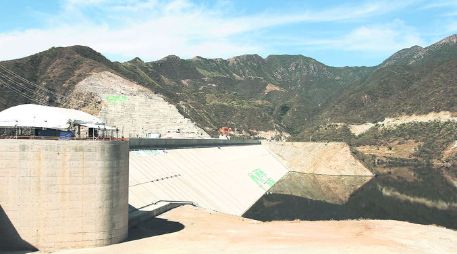 ENERGÍA LIMPIA. La Yesca, obra emblemática de sustentabilidad de la presente administración encabezada por el Presidente Felipe Calderó  /