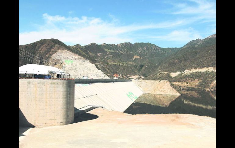 ENERGÍA LIMPIA. La Yesca, obra emblemática de sustentabilidad de la presente administración encabezada por el Presidente Felipe Calderó  /