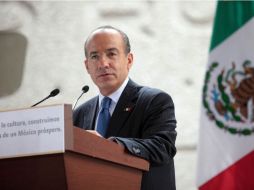 La encuesta publicada por el diario Excélsior muestra la aprobación que tiene Felipe Calderón al final de su mandato. ARCHIVO  /