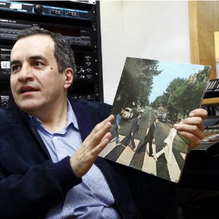Comparar a Café Tacvba con The Beatles es muy lejano: Guerrero