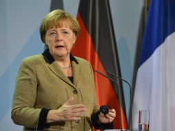 La canciller alemana, Angela Merkel, en la rueda de prensa con el primer ministro francés, Jean-Marc Ayrault. AFP  /