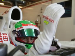 Sergio Pérez busca dar una satisfacción a los seguidores mexicanos reunidos en Austin. XINHUA  /