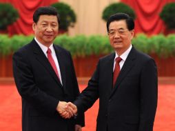 El presidente chino Hu Jintao y Xi Jinping quien tomará el poder (i). REUTERS  /