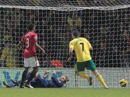 Los 'red devils' se acercaron al área rival pero no consiguió romper la defensa del Norwich. EFE  /