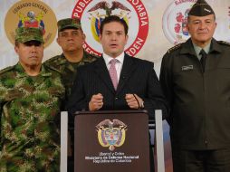 El ministro colombiano de Defensa, Juan Carlos Pinzón, resaltó que es un ''deber constitucional'' perseguir a los criminales. ARCHIVO  /