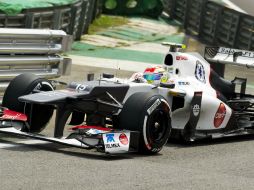 Mala suerte para Sergio Pérez en el último GP del año. ARCHIVO  /