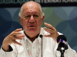 Quien también fue ministro de educación mantuvo una cercanía fraternal e intelectual con Carlos Fuentes. EFE  /
