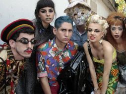 ''Monsters'' seguidores de Lady Gaga antes del concierto en Paraguay. EFE  /