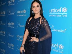 Katy Perry lució un vestido negro. AP  /