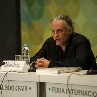 Gabriel Orozco compila 20 años de creación artística