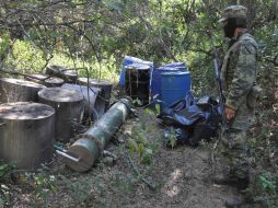 Entre lo encontrado hay dos reactores tres congeladores, ocho secadoras, ocho tanques de gas y dos cisternas de plástico. ARCHIVO  /