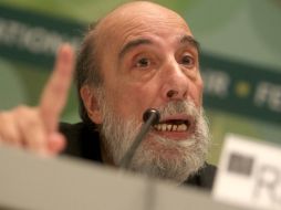 Zurita durante las charlas que brindó en la FIL 2012.  /