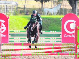 El representante del Club Ecuestre de Alto Rendimiento, Jaime Velásquez finalizó en el sitio de honor.  /