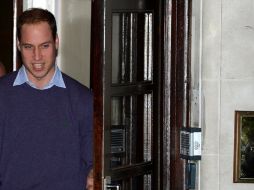 El príncipe Guillermo, luego de visitar a su esposa Catalina, duquesa de Cambridge. REUTERS  /