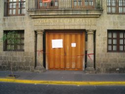 La entrada al Congreso, ubicada sobre la calle Independencia casi a su cruce con Pino Suárez fue clausurada.  /