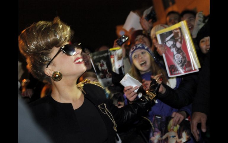 La estrella del pop dio en Twitter las gracias al ex presidente por no apoyar la ley de propaganda antigay de su partido. ZUMAPRESS  /