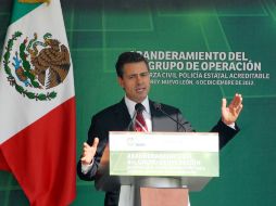Recientemente Peña Nieto firmó el ''Pacto por México'' con miembros de otros partidos políticos. NTX  /