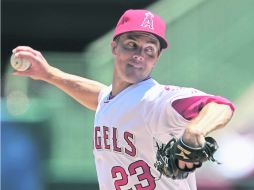El lanzador es buscado por los Rangers de Texas, los Dodgers y su ex equipo, los Angelinos. AP  /