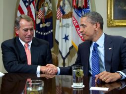Barack Obama en reunión con el líder de la Cámara de Representantes, el republicano John Boehner (i). ARCHIVO  /