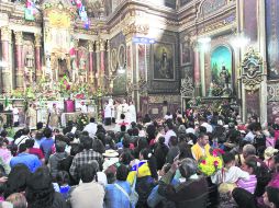 Santuario de Guadalupe. Al interior del templo los feligreses se dieron cita para ser parte de la celebración eucarística.  /