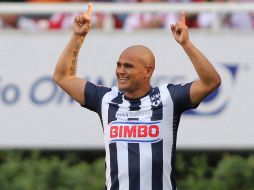 Humberto 'Chupete' Suazo está dispuesto a regresar a la selección chilena. ARCHIVO  /