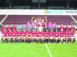 Primer torneo. Foto de todo el equipo, técnico y directivos de cara a su torneo debut en la Liga de Ascenso. MEXSPORT  /