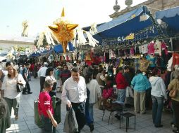 La Canacope destacó que el comercio informal captará 34 por ciento de las ventas navideñas. ARCHIVO  /